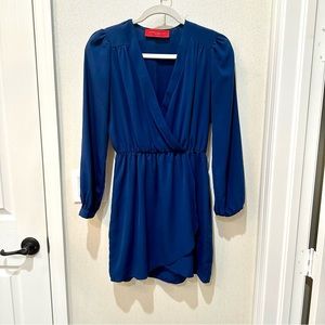 Classy wrap dress with pinched waist available in 2 different colors
